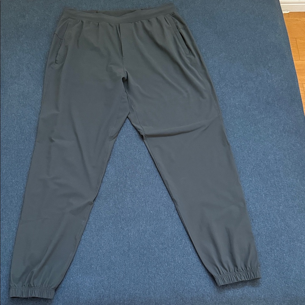 lululemon athletica Men's Charcoal Joggers